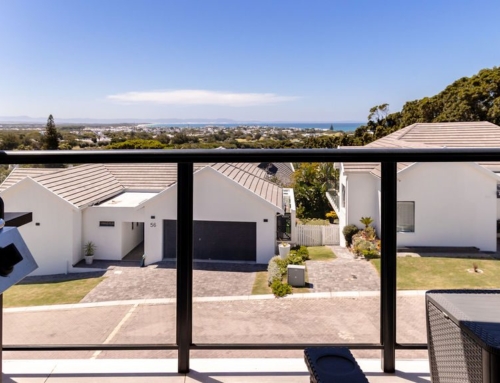 Homestead Views Estate – The Village – Sleeps 6