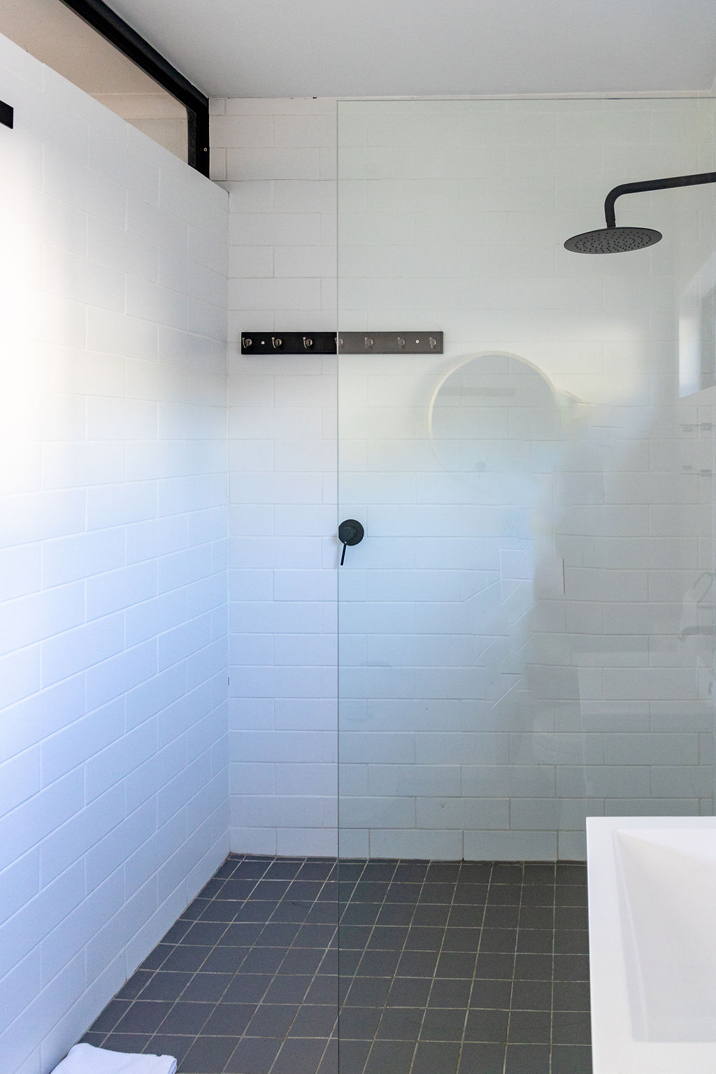 Mac House Bathrooms (3)