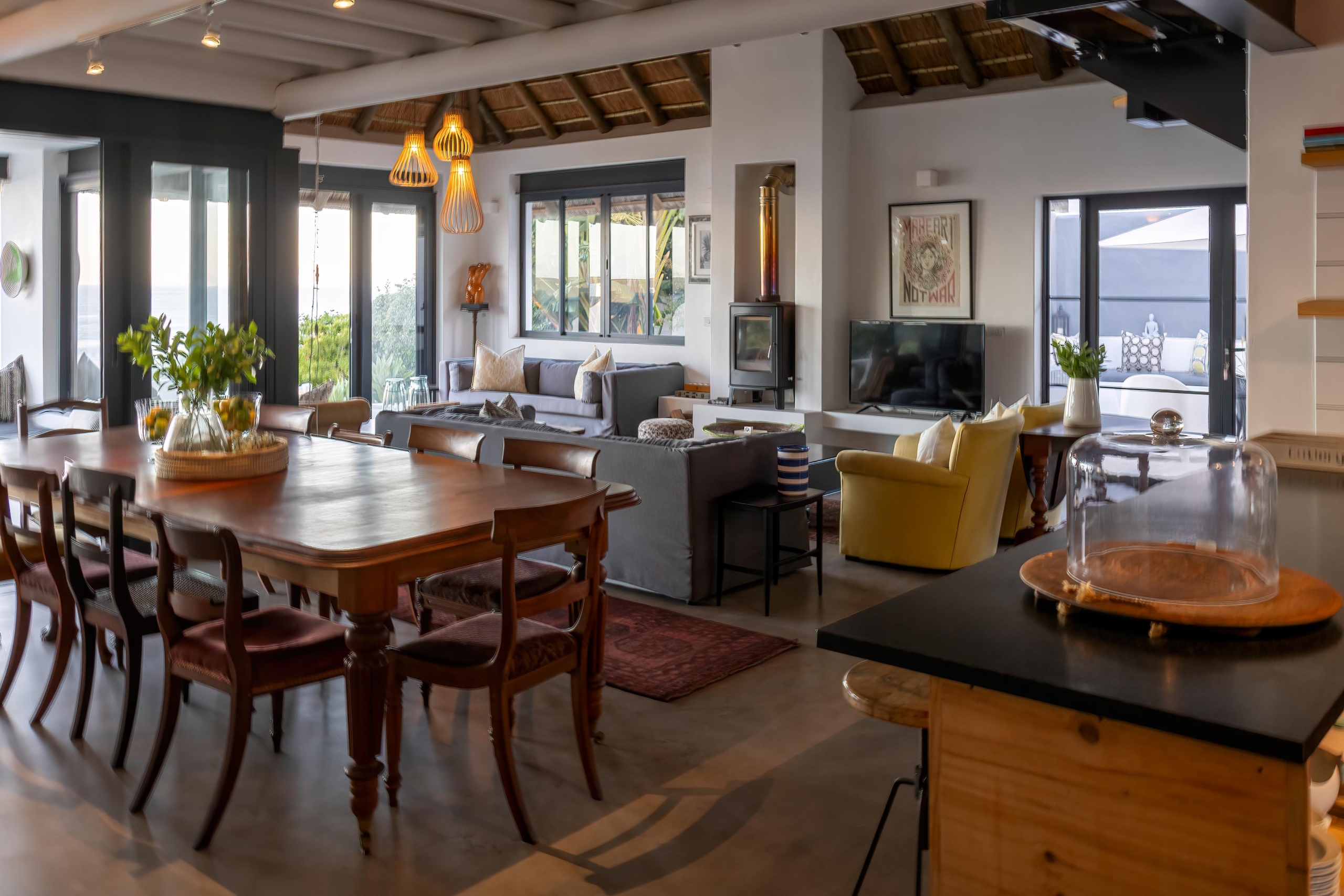 Mac House Living room (11)