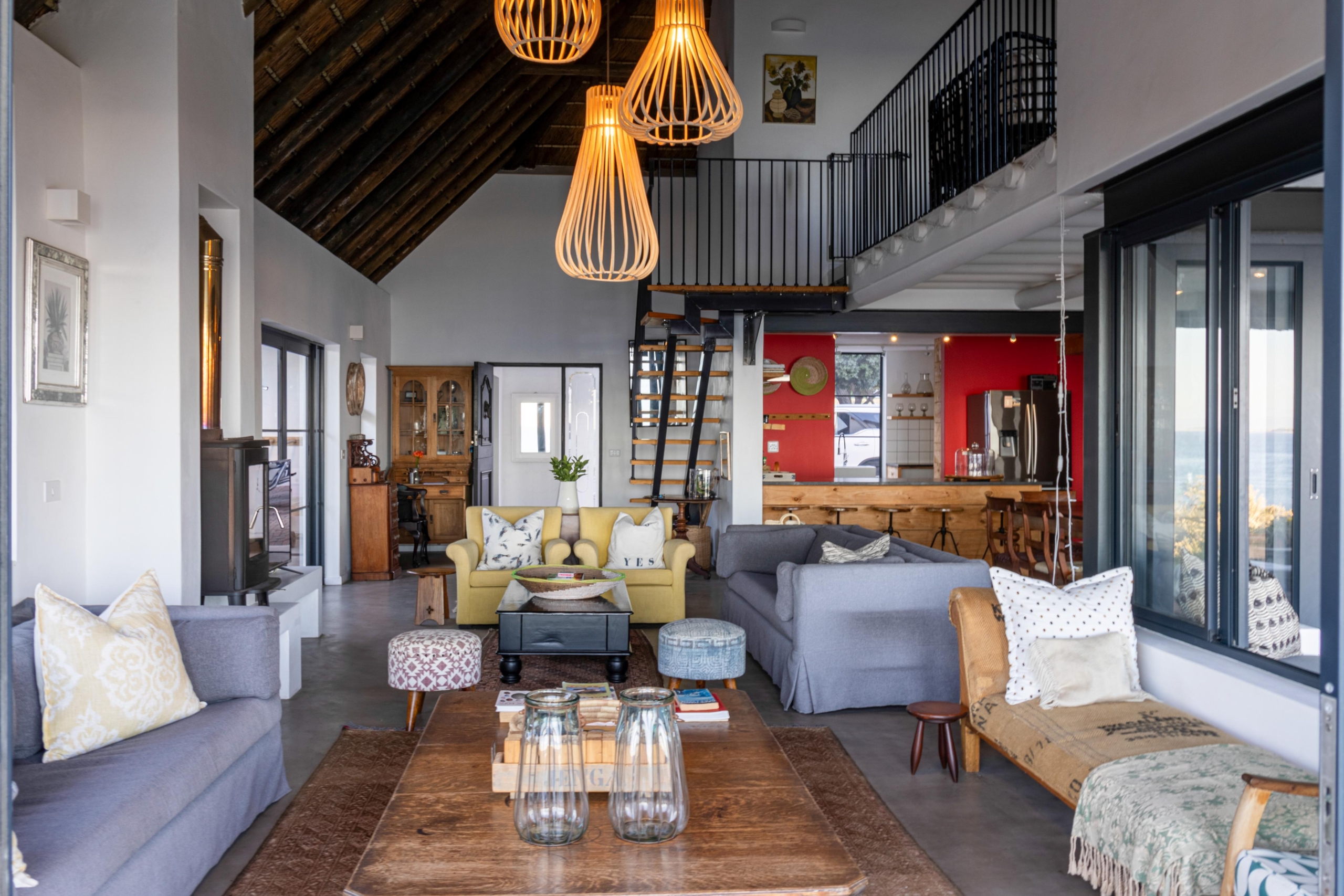 Mac House Living room (13)