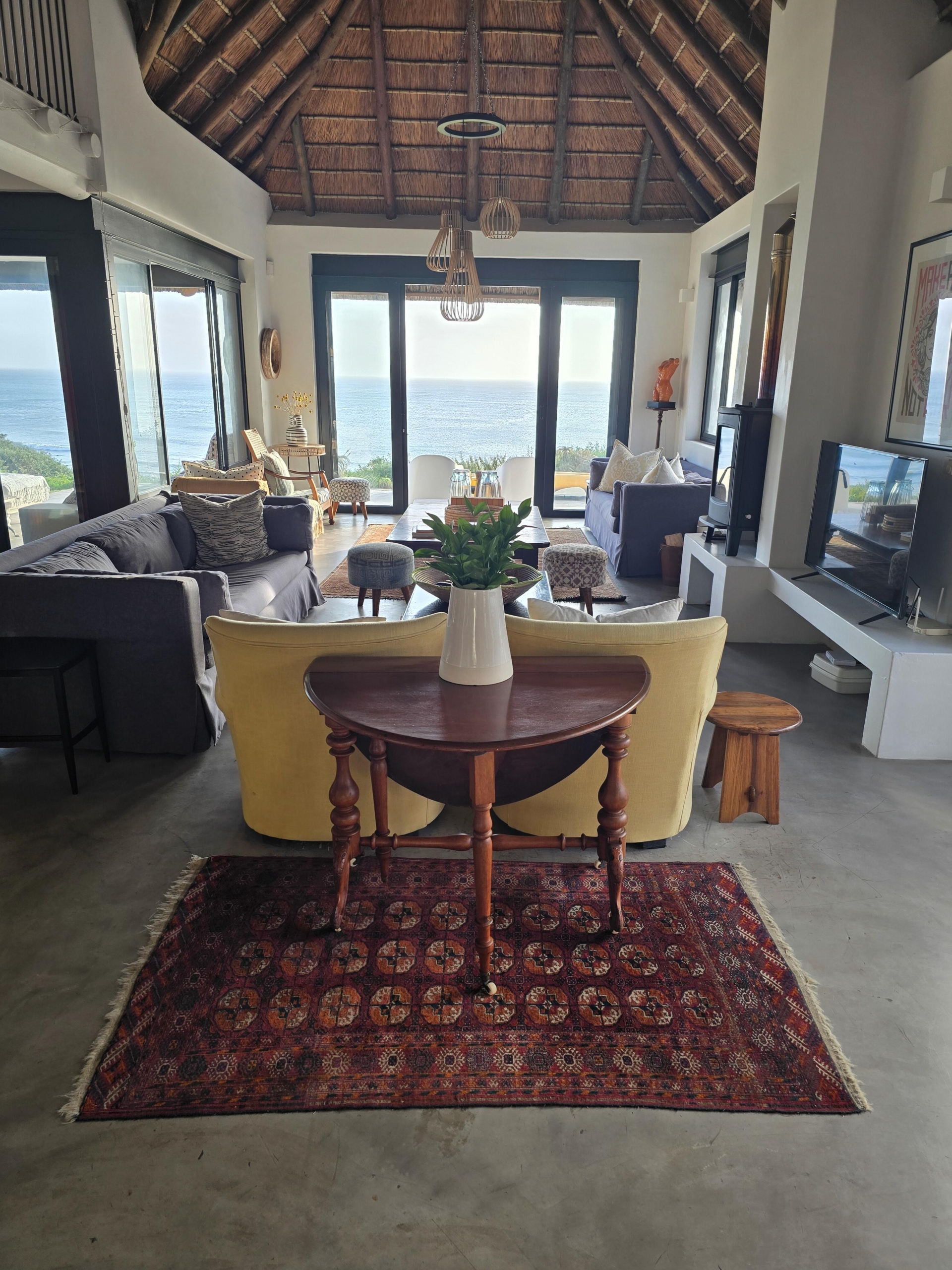Mac House Living room (17)