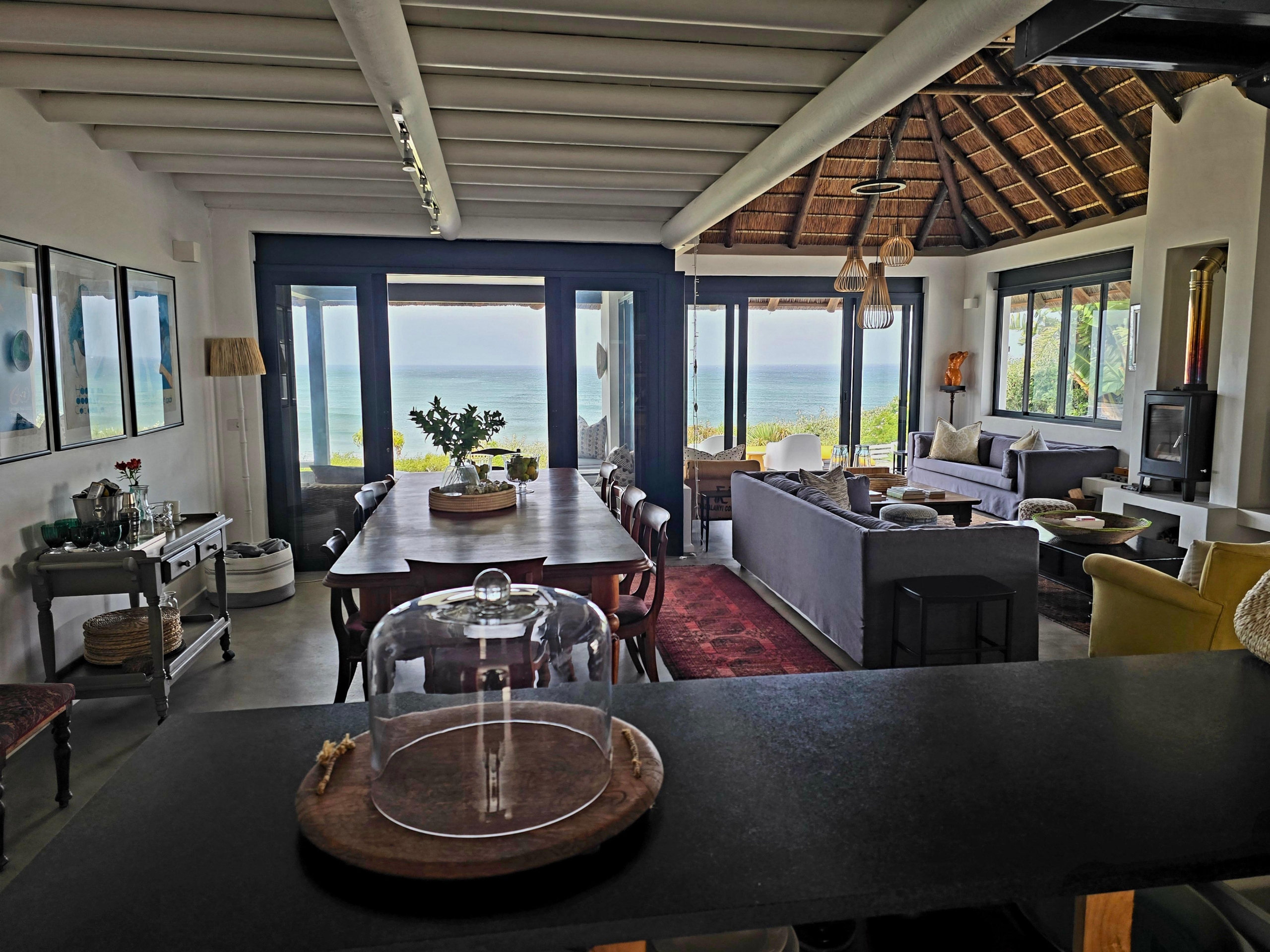 Mac House Living room (5)