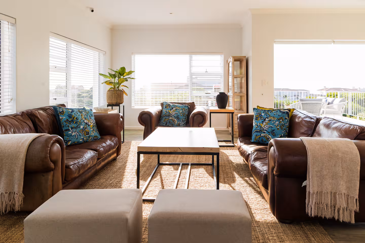Family home by the sea (9)