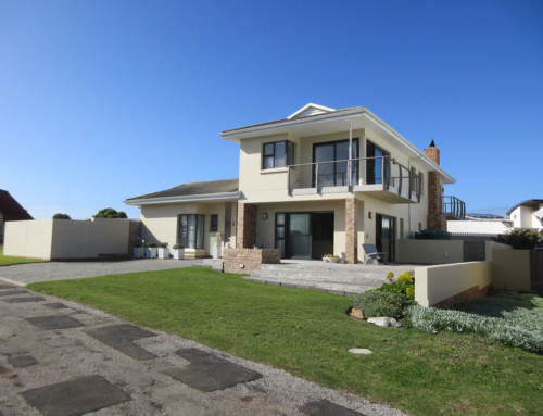 The Beach Shack – Cape St Francis – Sleeps 6