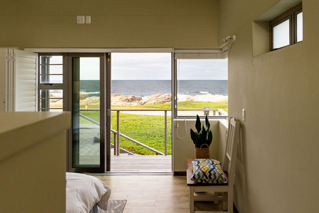 25 Queen of the west – Whale Views (2)