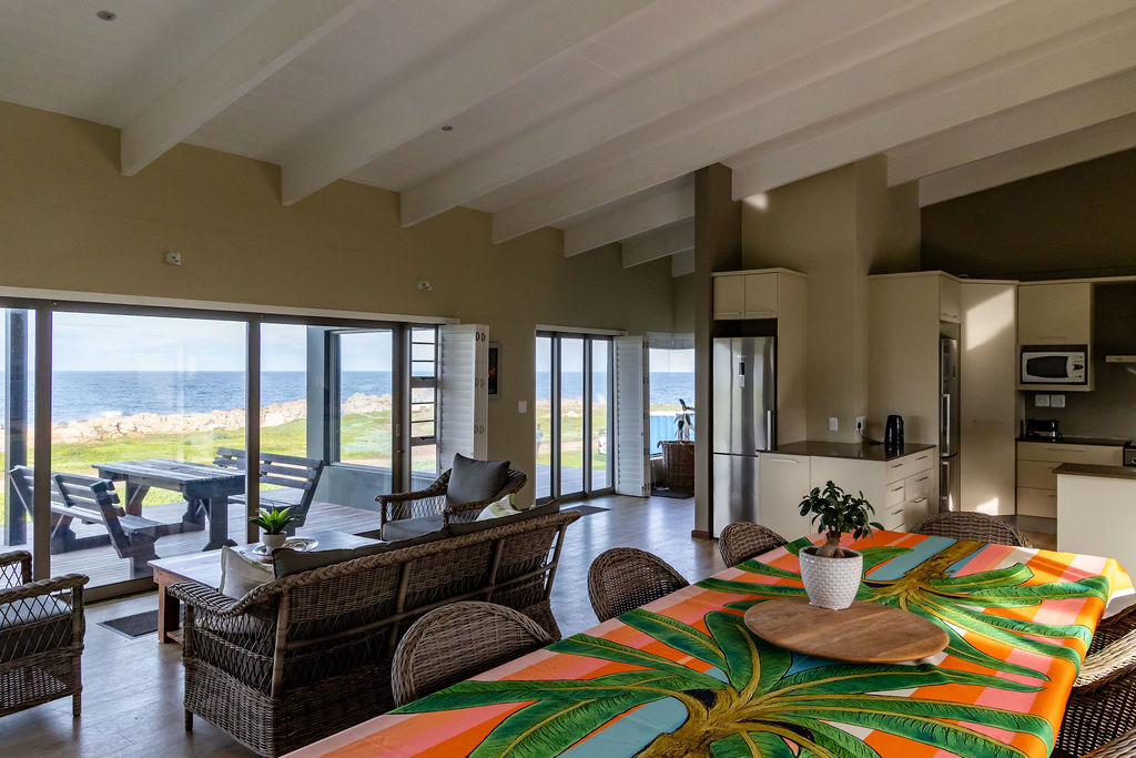25 Queen of the west – Whale Views (36)